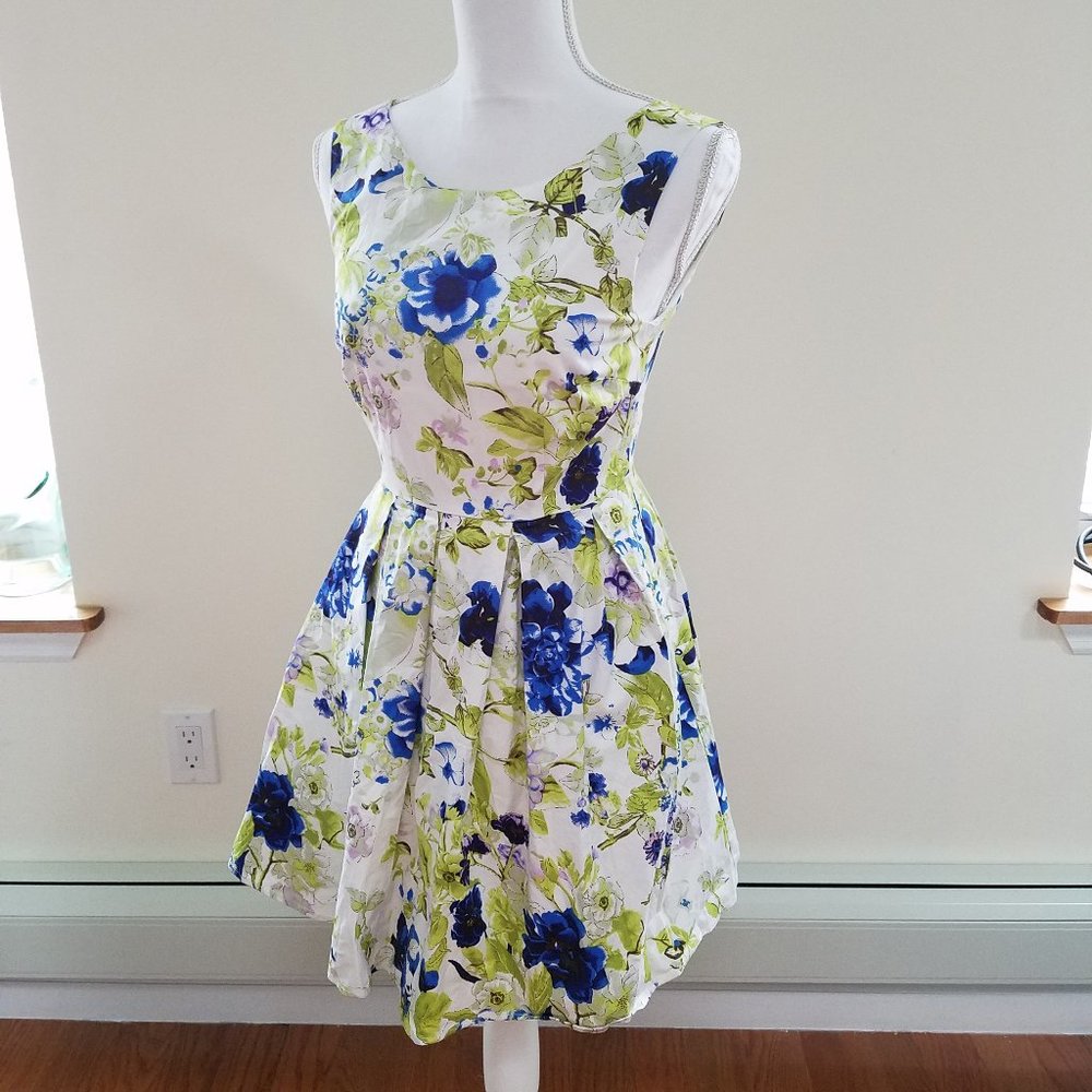 Forever 21 Green 7 Blue Floral Dress